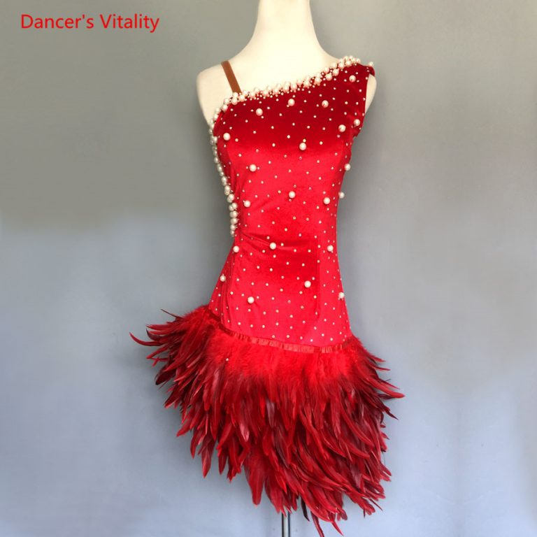 真珠と羽の赤いラテンドレス ラテンダンス パフォーマンス服 社交ダンス競技衣装 パール フェザー レッド | 社交ダンスアウトレット